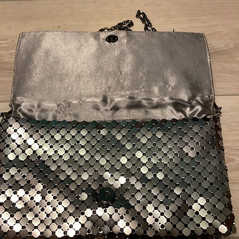 Vintage Silver Metallic Purse with chain